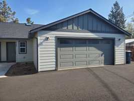 featured image of 1545 Sw Kalama Ave