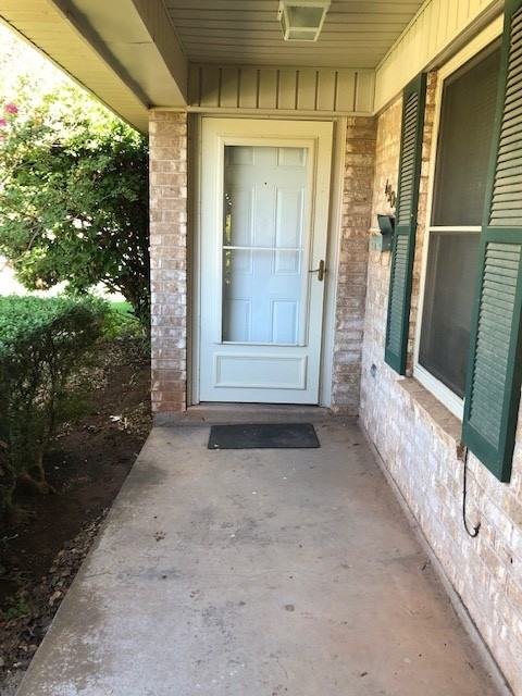 4909 S 6th St - Photo 2 of 25