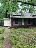 featured image of 922 N Webster St #1