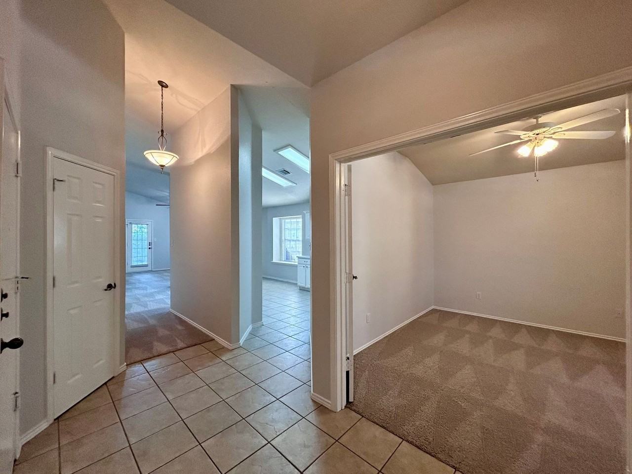 716 Le Ann Ln - Photo 5 of 29