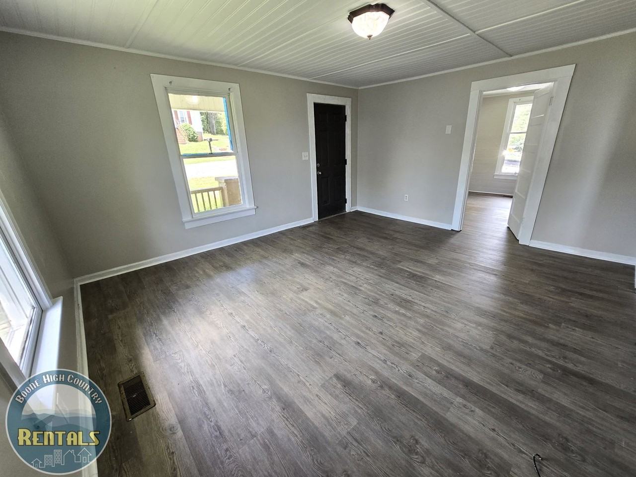 228 Brookdale Pl Nw - Photo 4 of 21