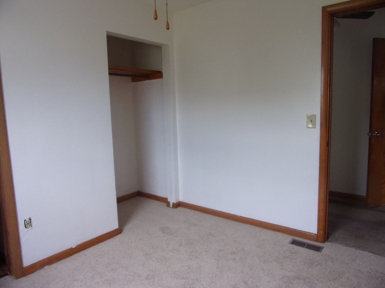 3505 Emerson Ct - Photo 3 of 12