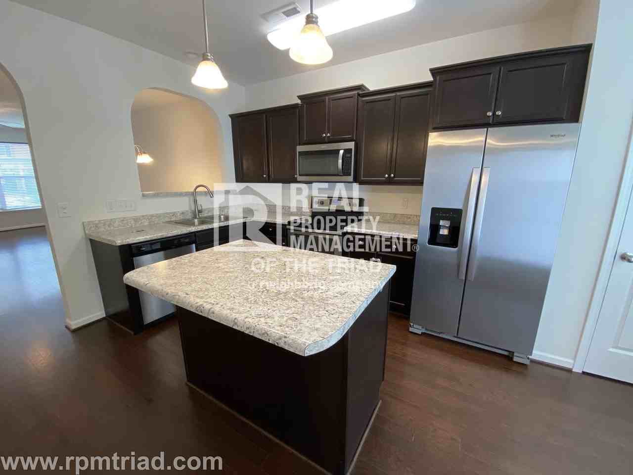 5328 Farm House Trl - Photo 3 of 37