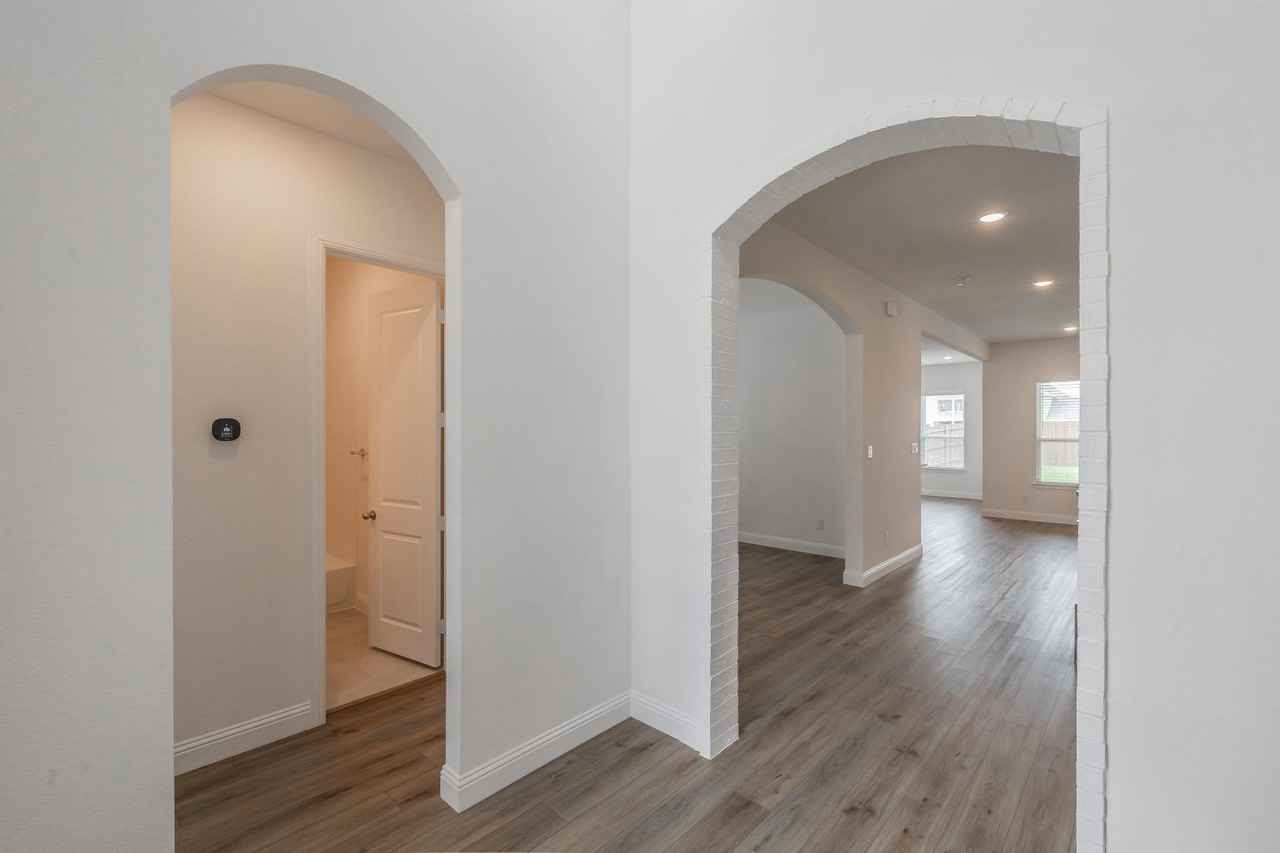 105 Observation Dr W - Photo 5 of 50