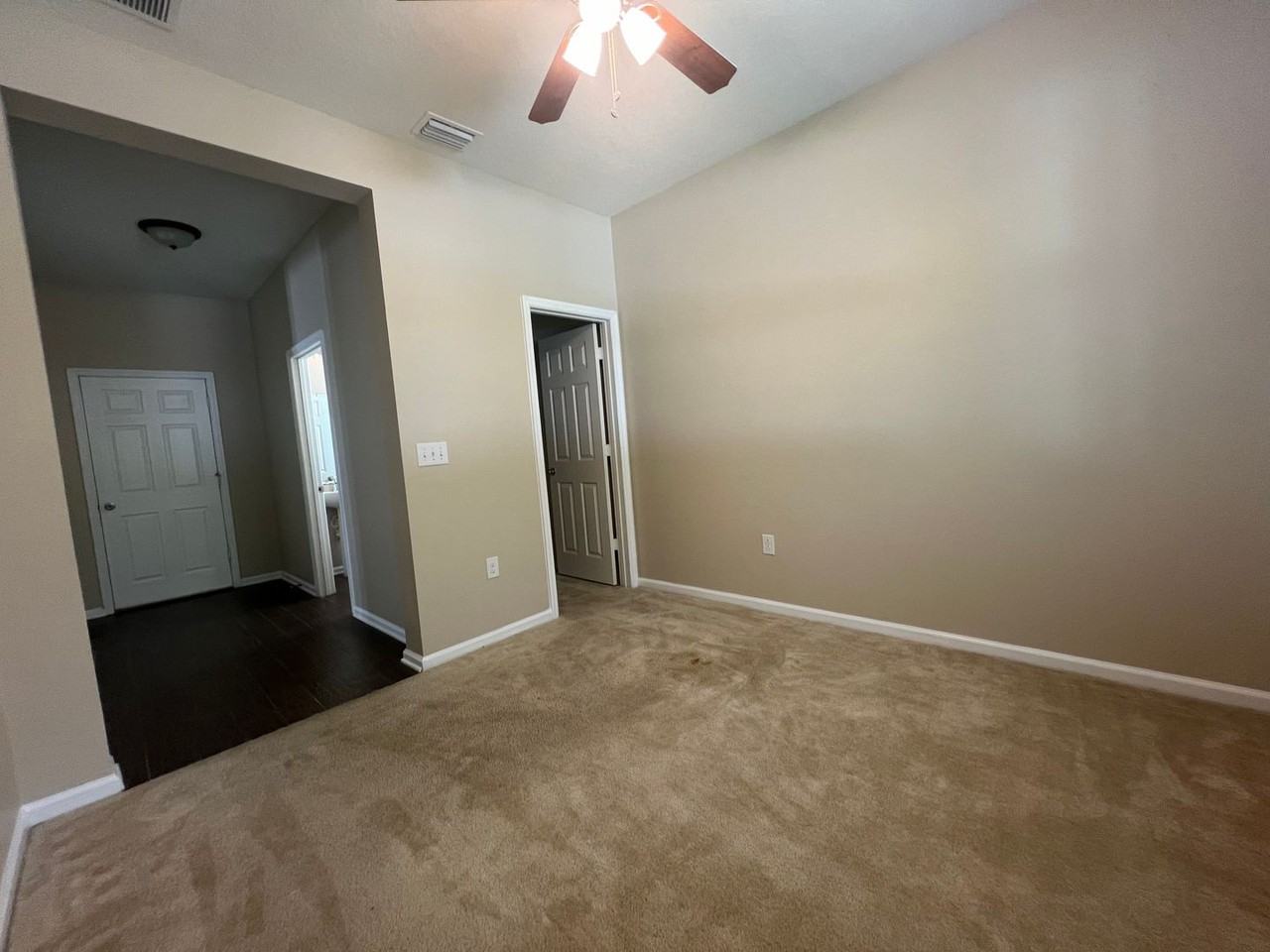 129 Pergola Pl - Photo 2 of 34