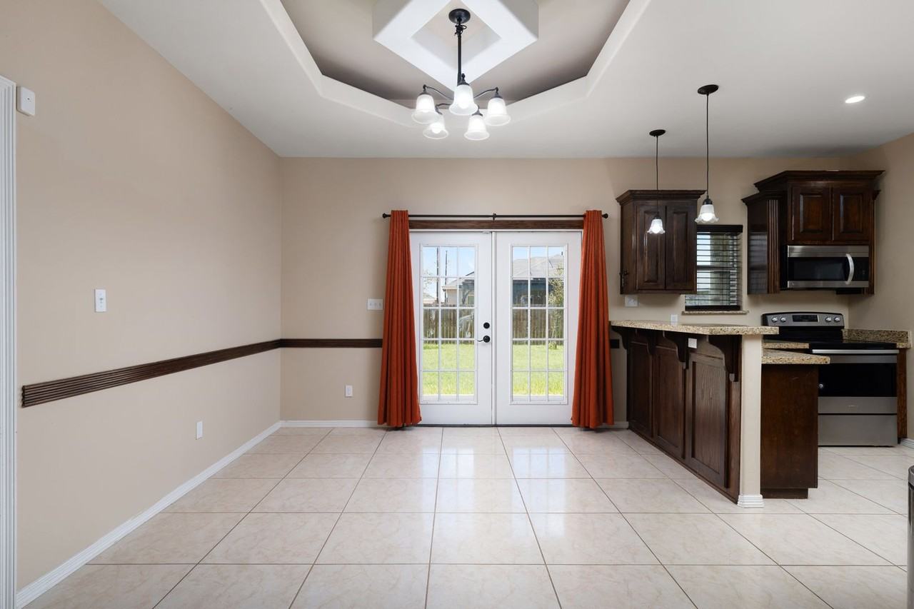 409 S Tamm Ln - Photo 7 of 22
