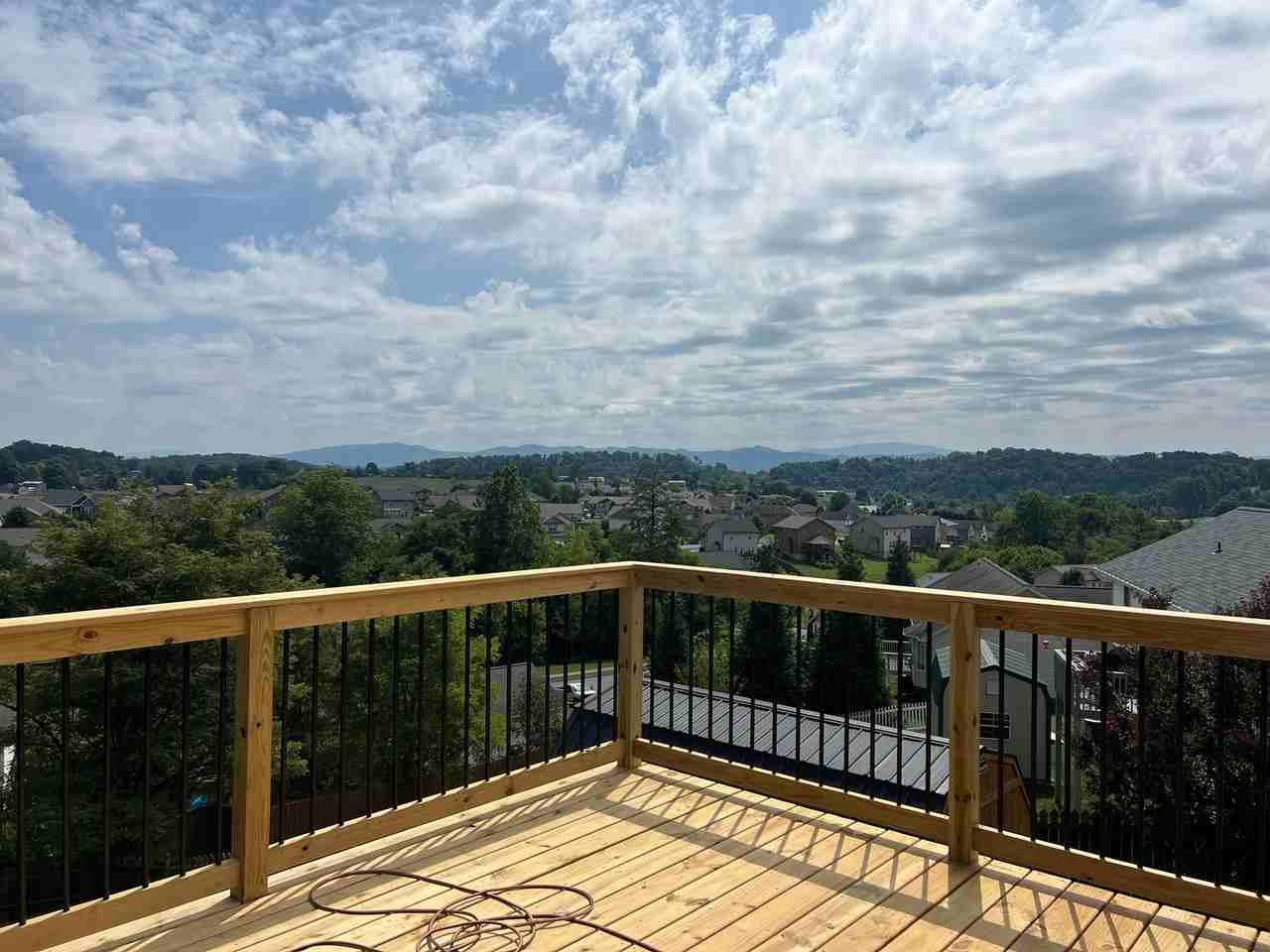 90 Lorena Ln - Photo 2 of 41