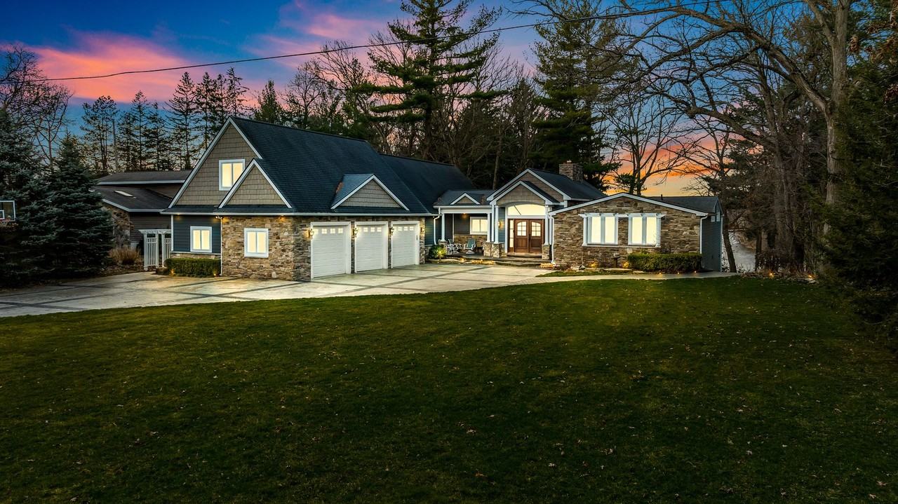 1957 Addaleen Rd - Photo 2 of 50