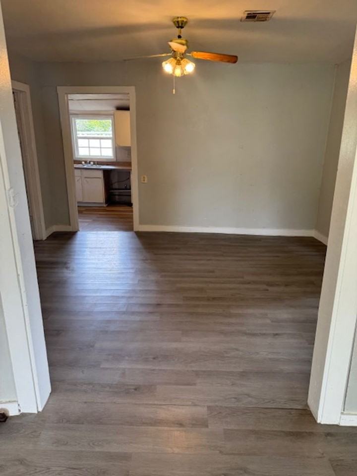 201 Northwest Santa Fe Avenue - Photo 5 of 12