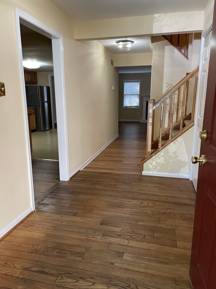 107 Reveille Rd - Photo 2 of 14