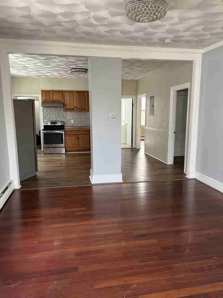 22 Mansfield St #2 - Photo 3 of 18