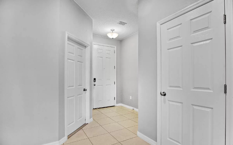 5747 Skytop Dr - Photo 3 of 14