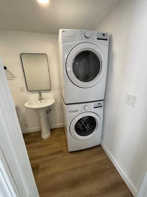 553 N Fairhaven St #NA - Photo 7 of 12