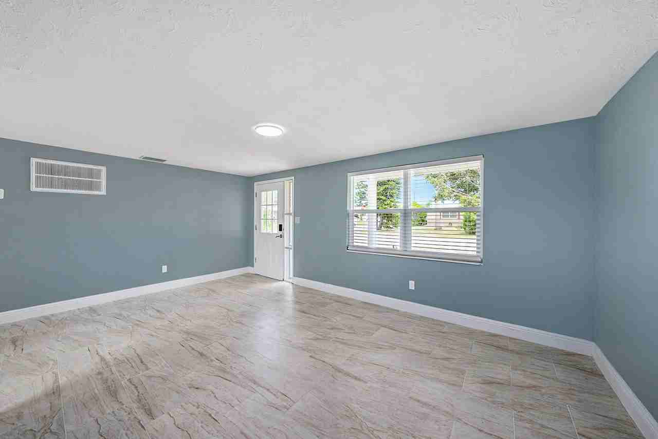 4744 Guardian Ave #NA - Photo 2 of 18