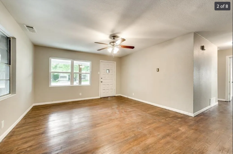 3510 Larry St - Photo 2 of 8