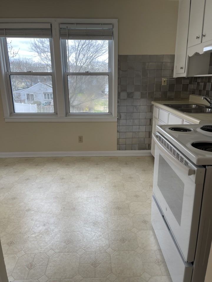 Willow Rd #65 - Photo 3 of 7