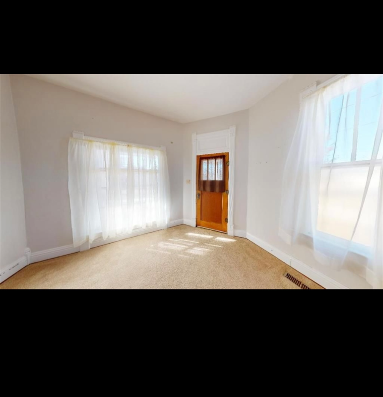 708 N Ash St #2 - Photo 3 of 15