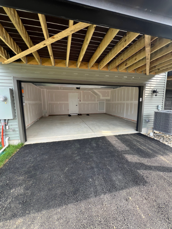 336 E Green St - Photo 3 of 20
