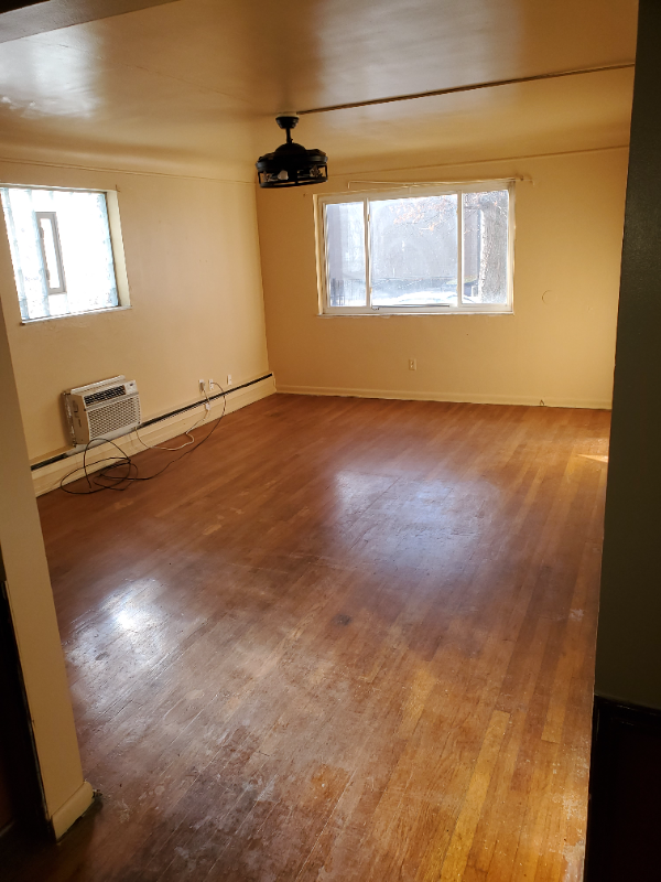 7746 Greenland Pl - Photo 3 of 6