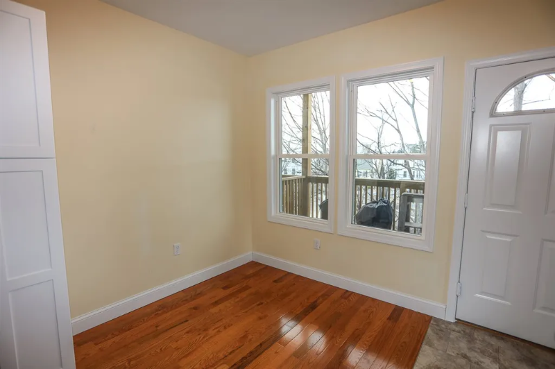 21 Clifford Ave #3 - Photo 2 of 7