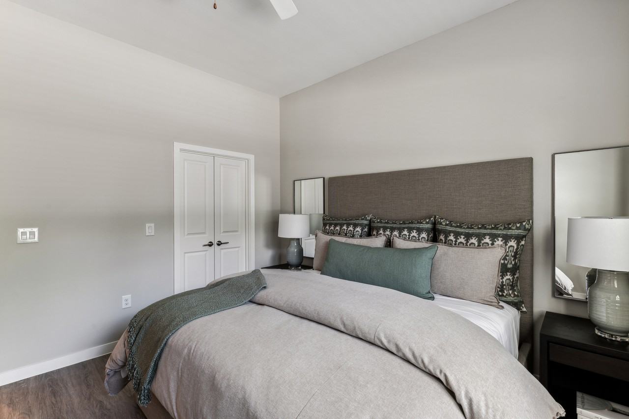 Memorial at Six - Photo 6 of 162