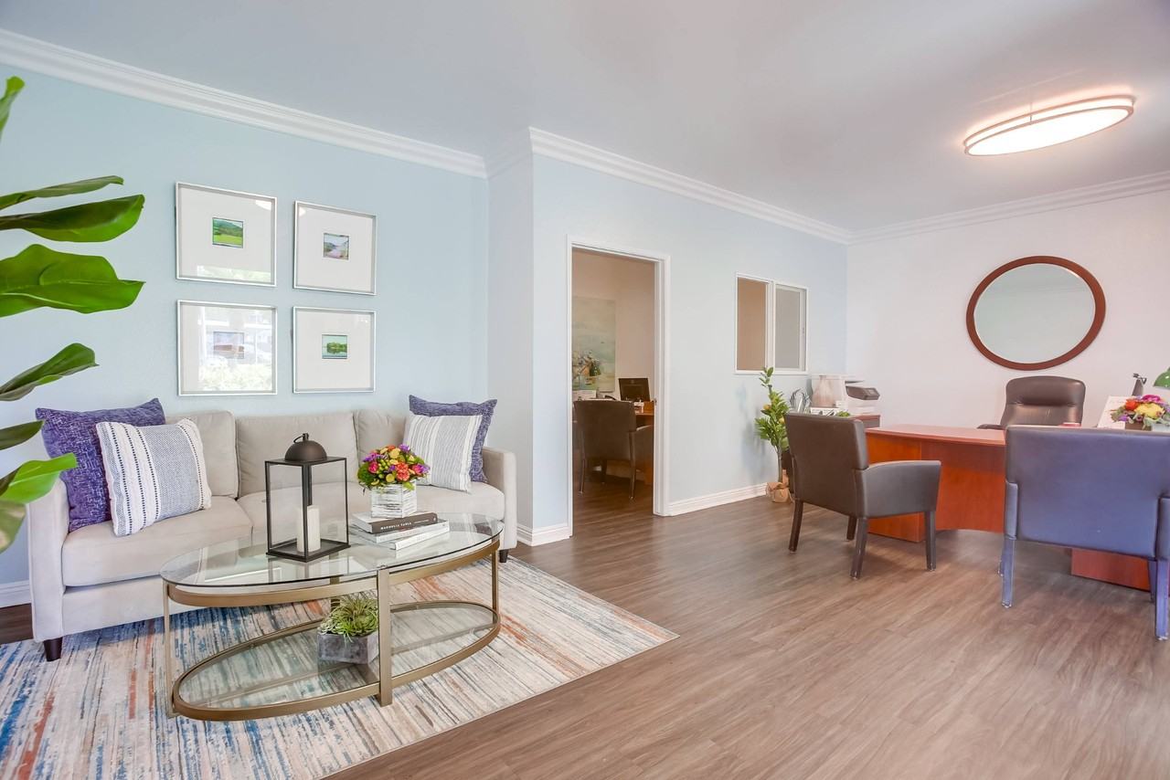 Las Ventanas Apartments - Photo 5 of 28