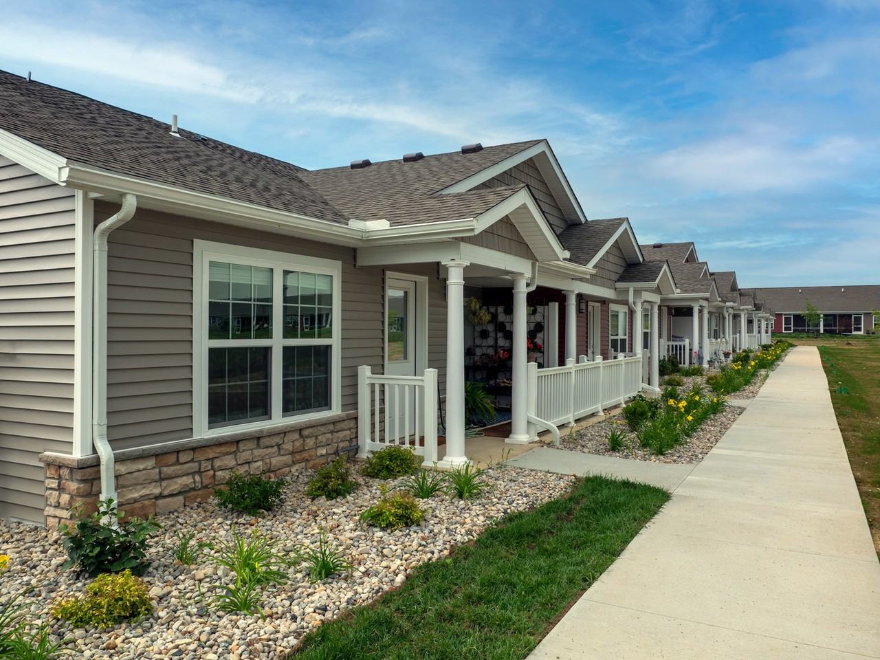 Redwood Tipp City - Photo 2 of 11