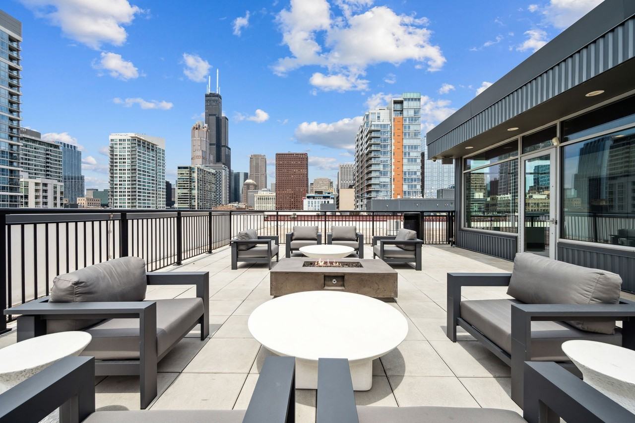 AMLI Lofts - Photo 7 of 50