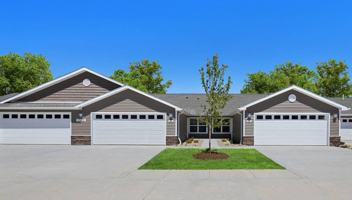 featured image of 5455 Kingfisher Ave