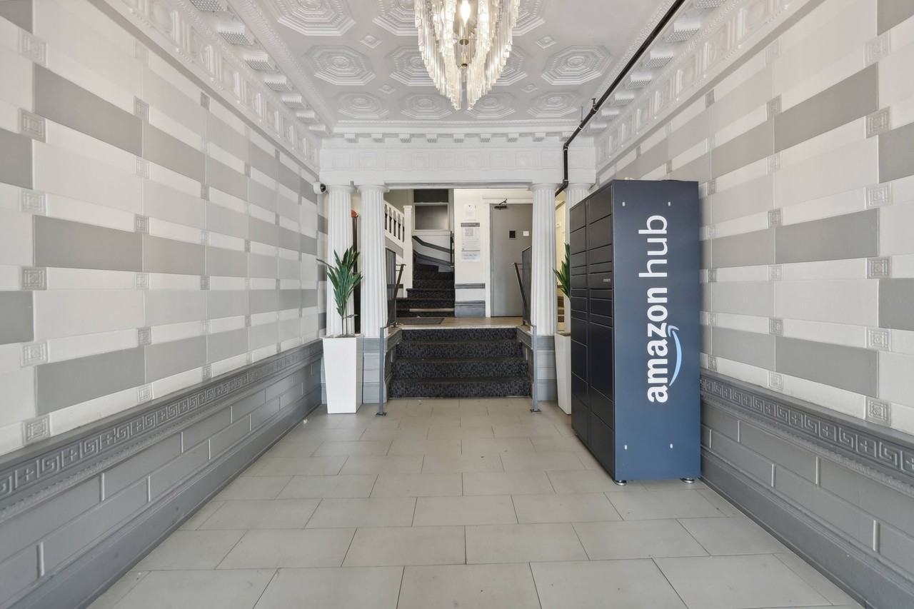 691 O'Farrell Street - Photo 6 of 25