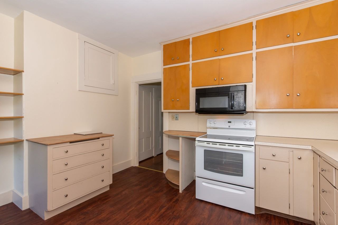 143 Depot Rd - Photo 3 of 44
