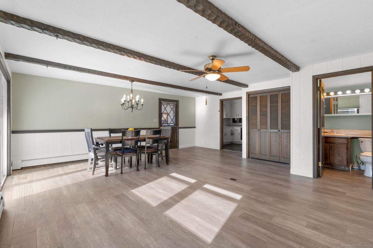 149 Stillwell Dr - Photo 2 of 23