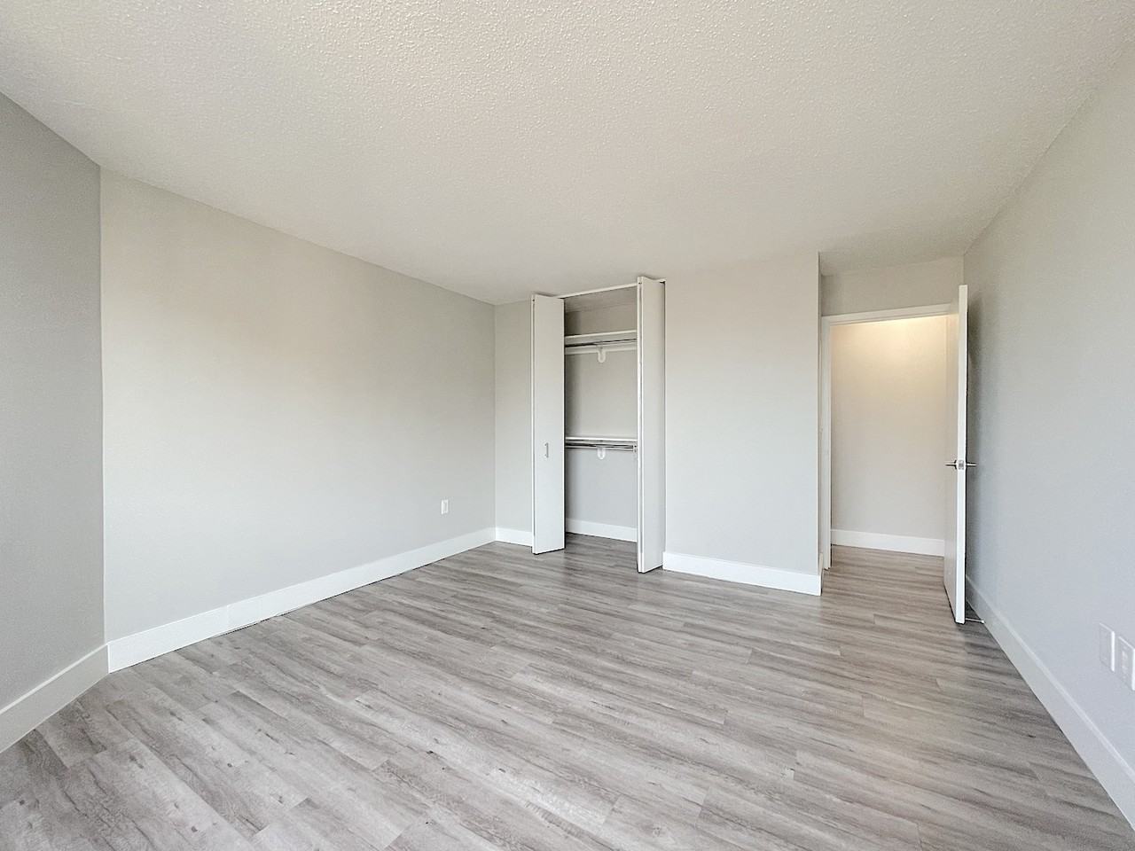 East 21st Street #3E - Photo 7 of 8