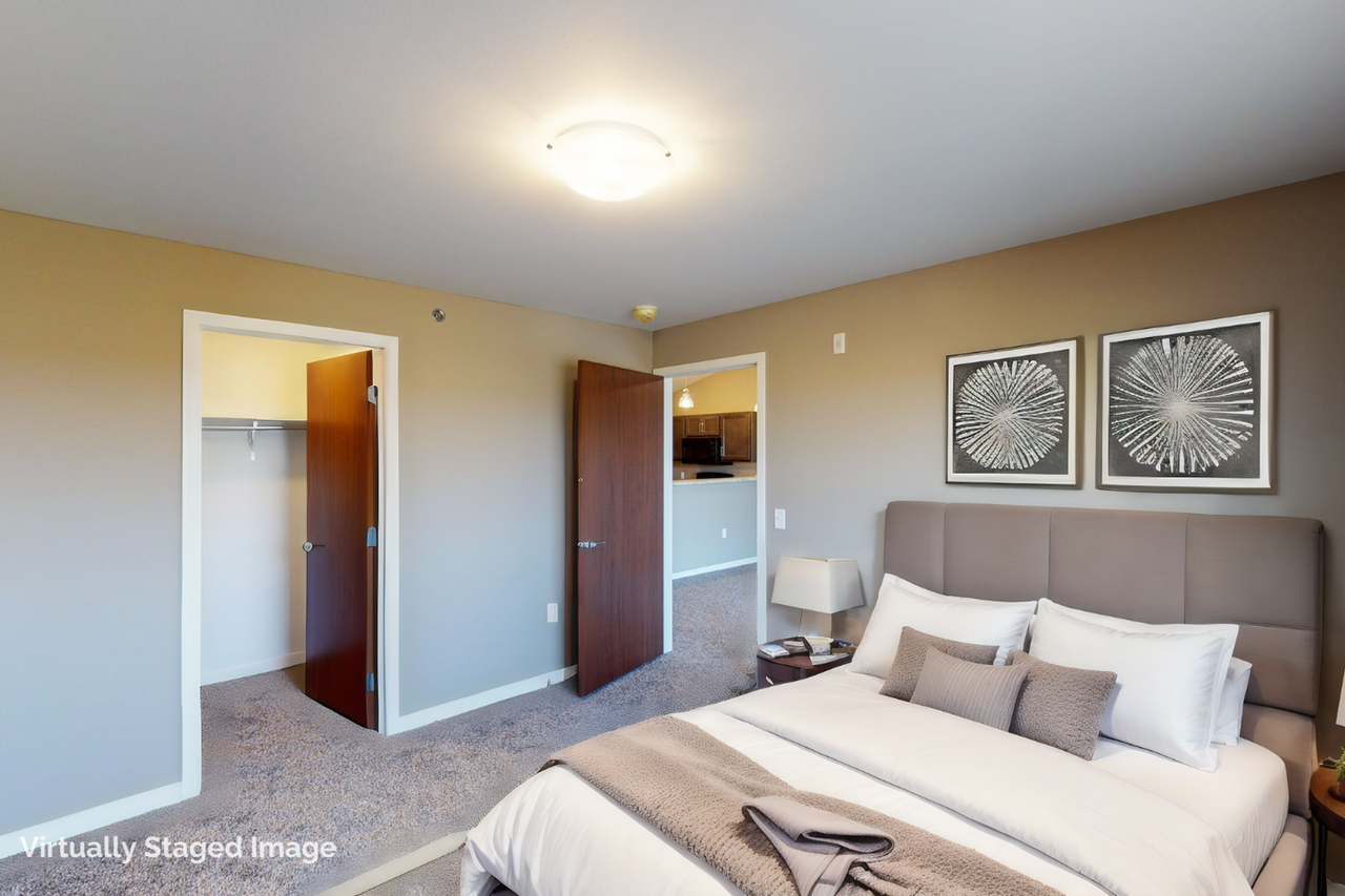 Pinnacle Point Apartments - Photo 4 of 50