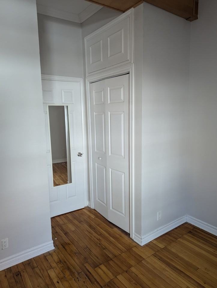 338 Nepean Street #3 - Photo 2 of 6