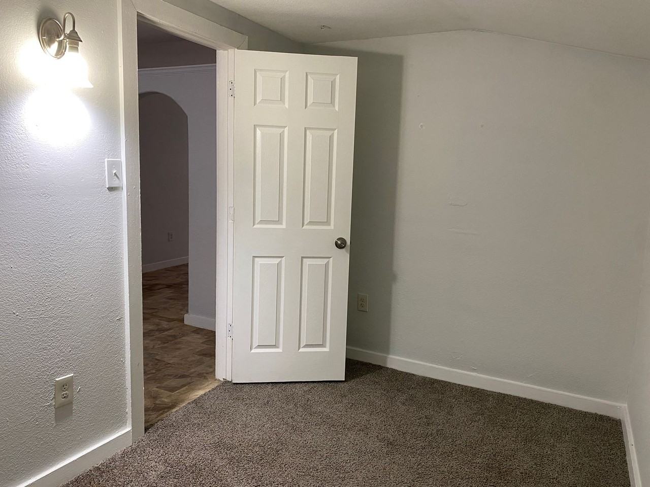 1117 Guadalupe St #B - Photo 4 of 15