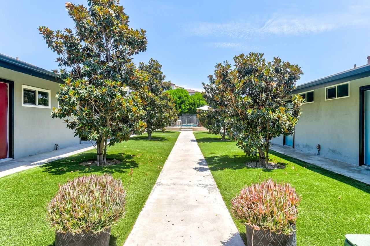 The Quincy - Photo 2 of 8