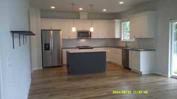 featured image of 972 Front Ave Ne