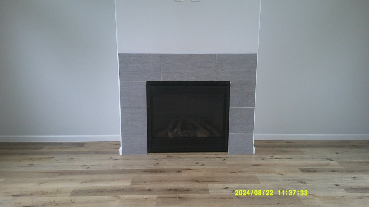 972 Front Ave Ne - Photo 2 of 11