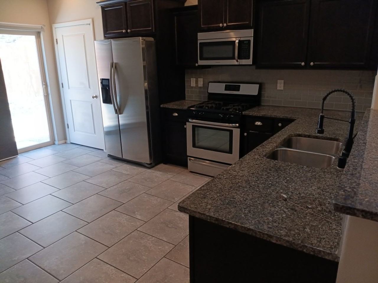 6705 Kayser Mill Rd Nw - Photo 3 of 17