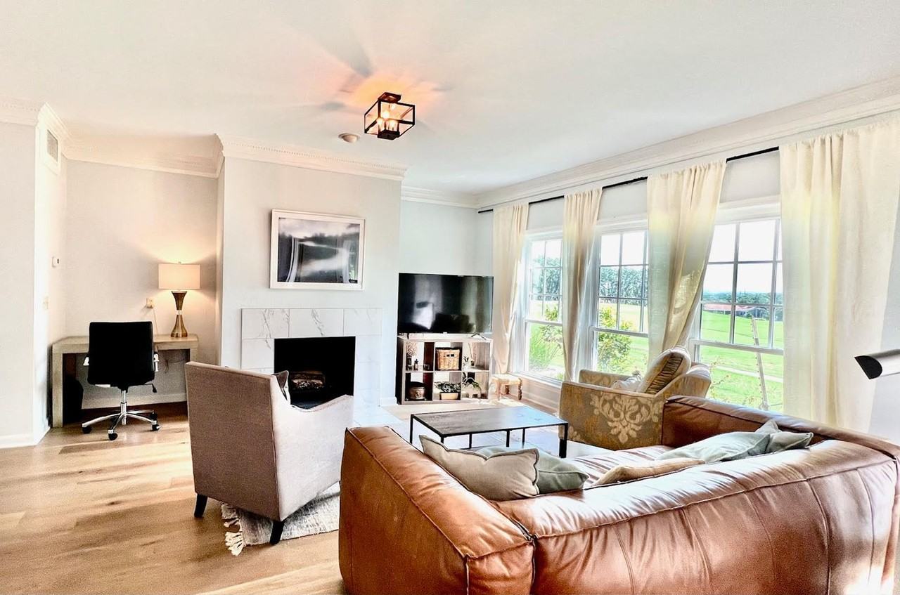 8 Tournament Way - Photo 3 of 36