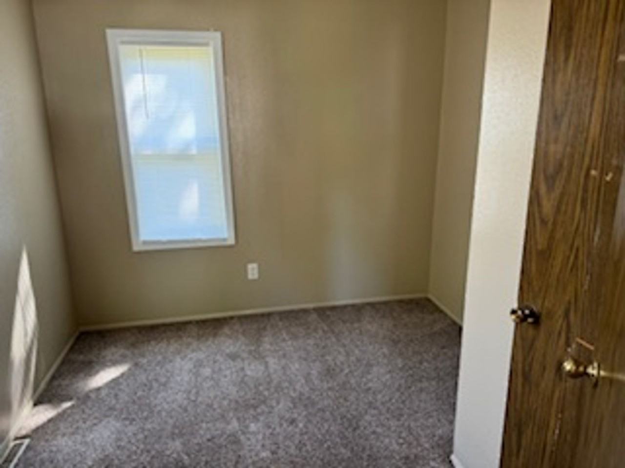 420 Boston Ave - Photo 7 of 8