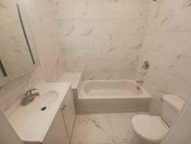 6551 Avenue du Parc - Photo 1 of 1