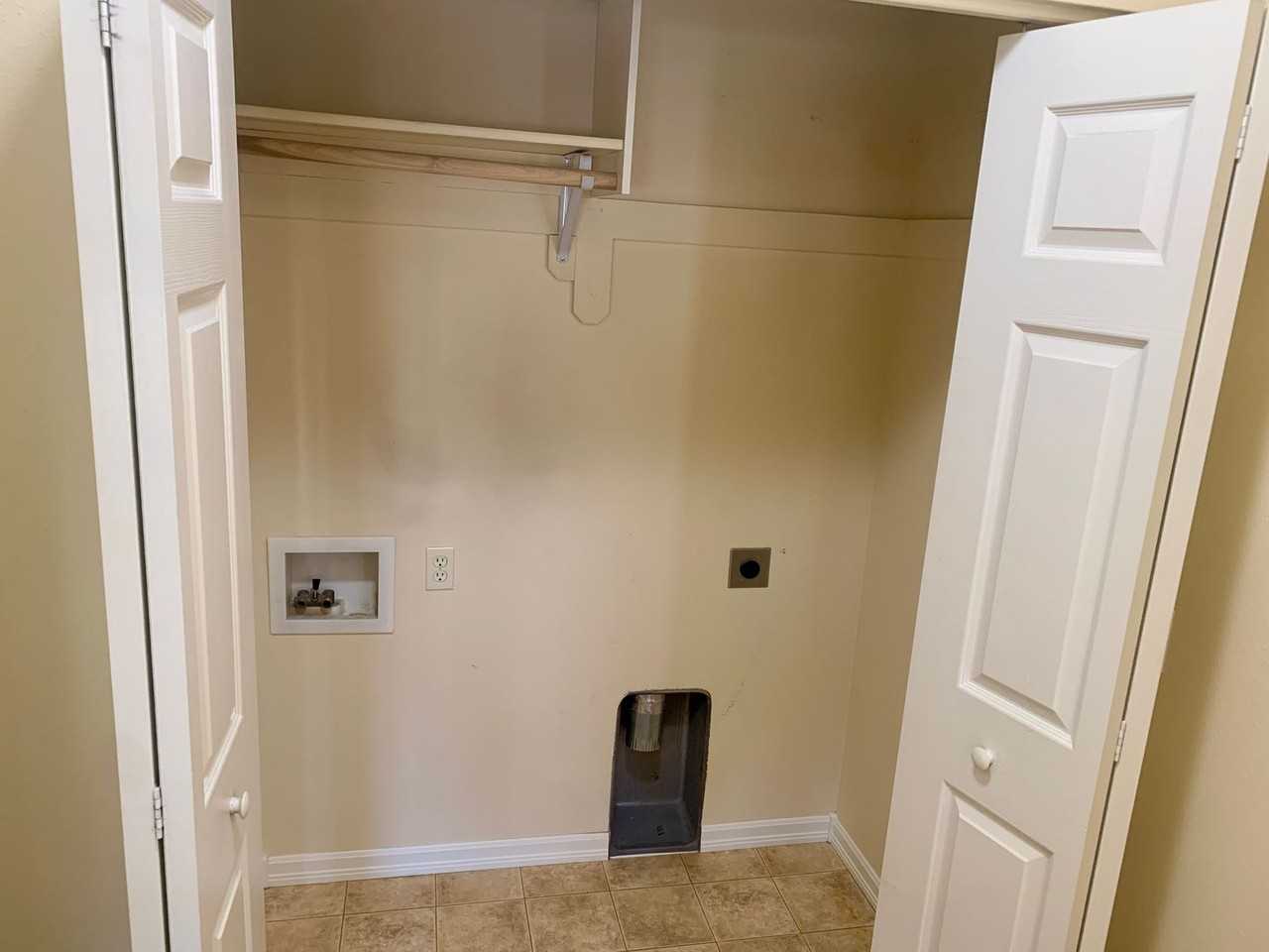 3812 Avenue D - Photo 3 of 28