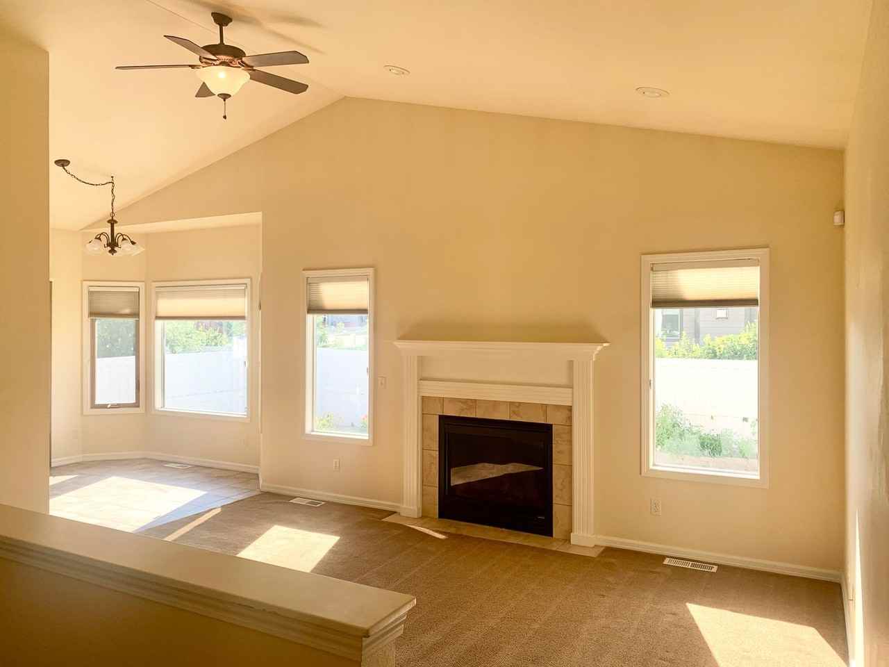 3812 Avenue D - Photo 4 of 28