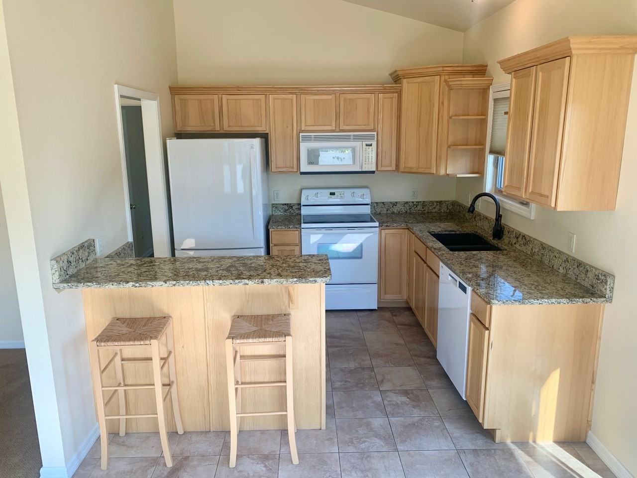 3812 Avenue D - Photo 6 of 28