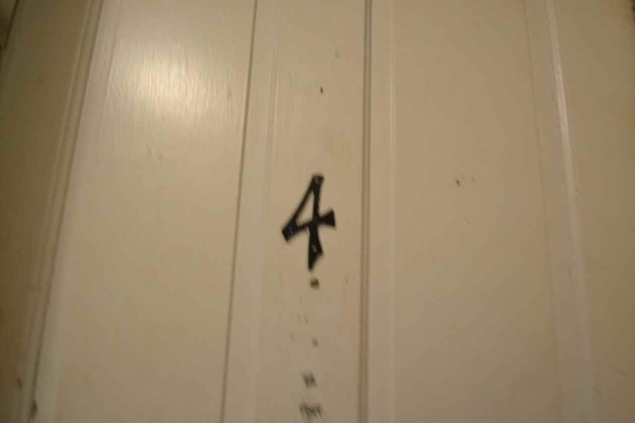 1042 Marshall Avenue - Photo 2 of 16