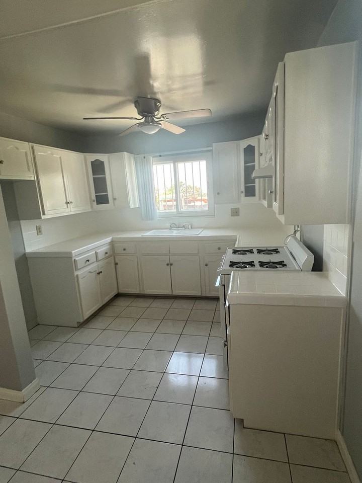 Hoya III (DMM904) - Photo 3 of 14