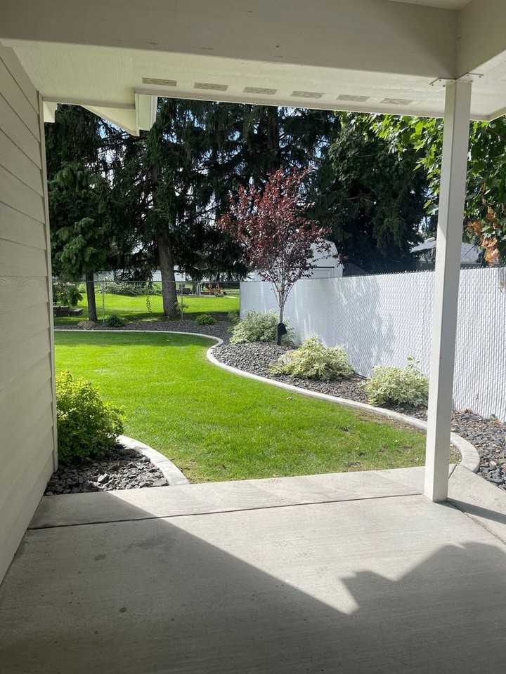 13914-13916 E 14th Ln - Photo 3 of 15