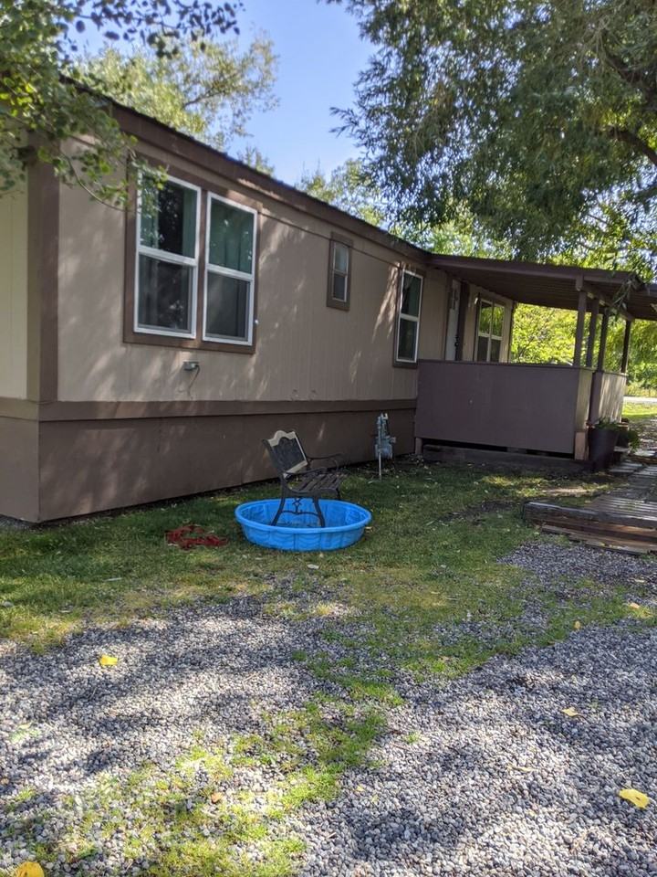 923 L St - Photo 2 of 13